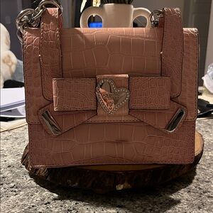 Elegant Pink Croc-Embossed Women's Bag